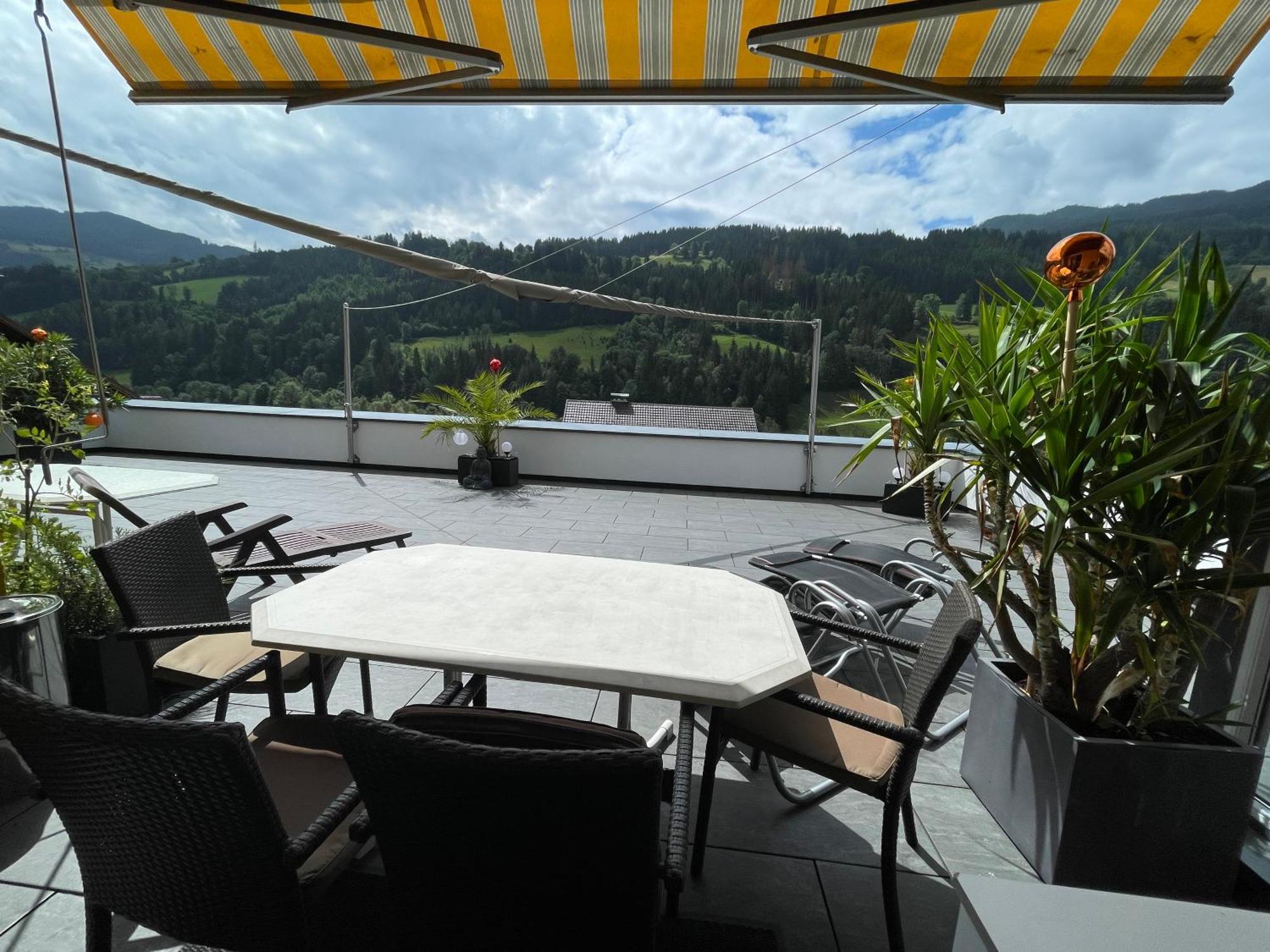 Sun Chalet ชลัดมิง ภายนอก รูปภาพ